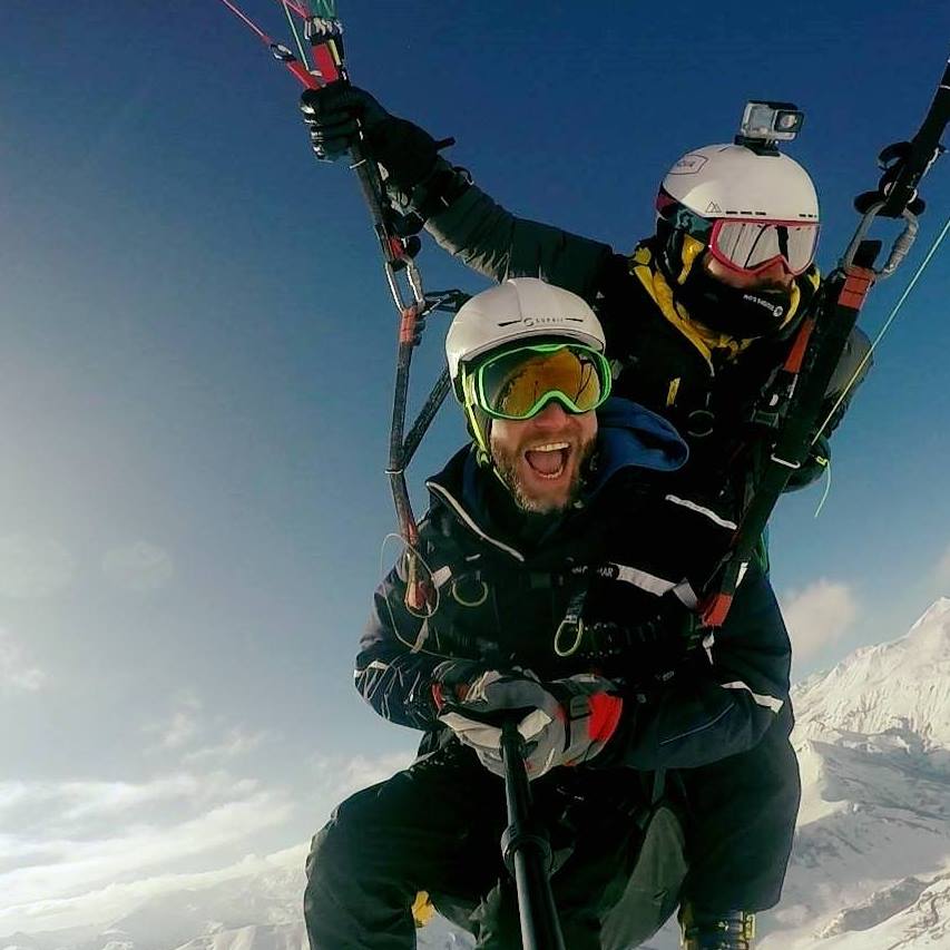 photo of a aerobatics paragliding