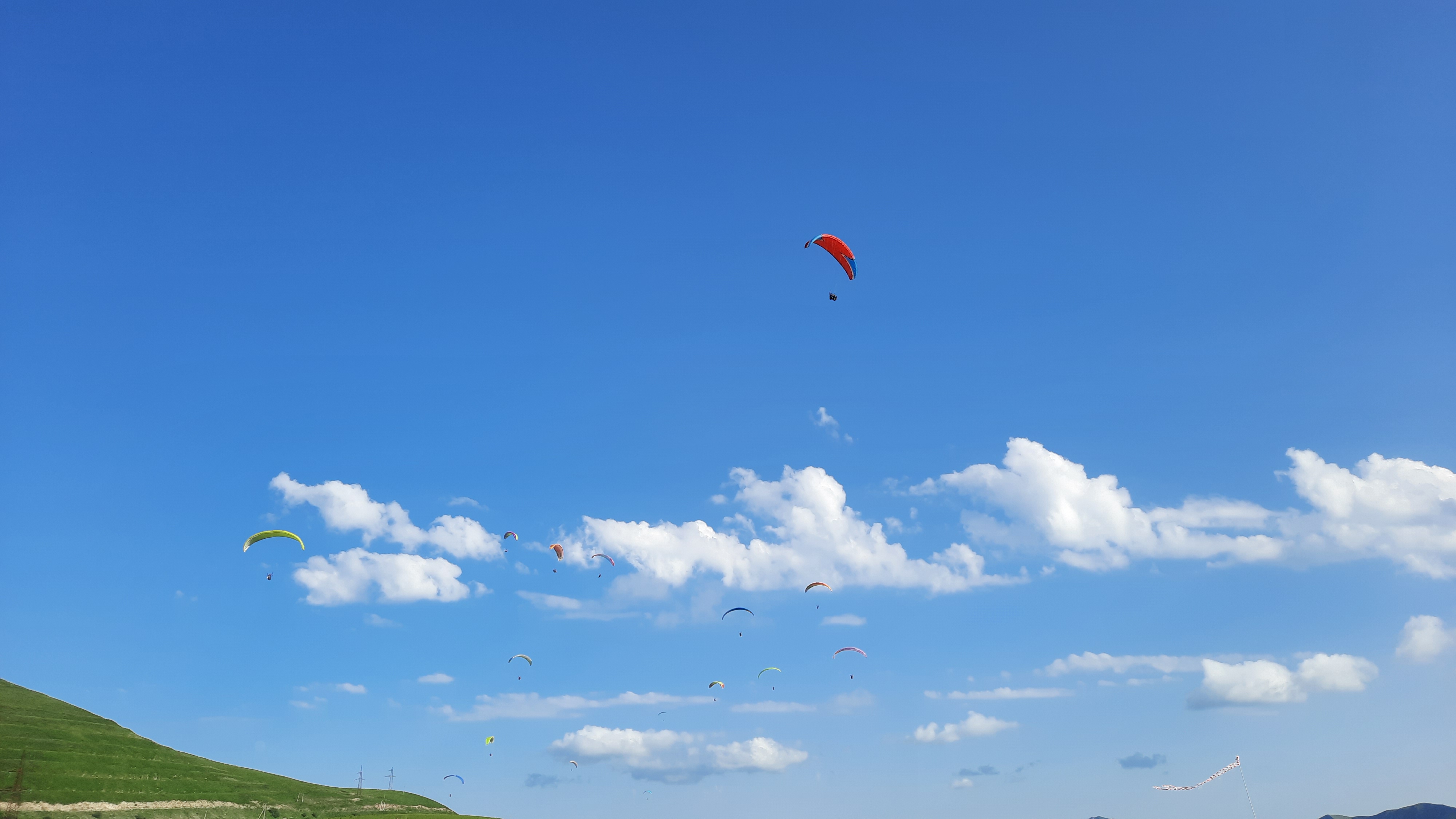 paragliding in gudauri