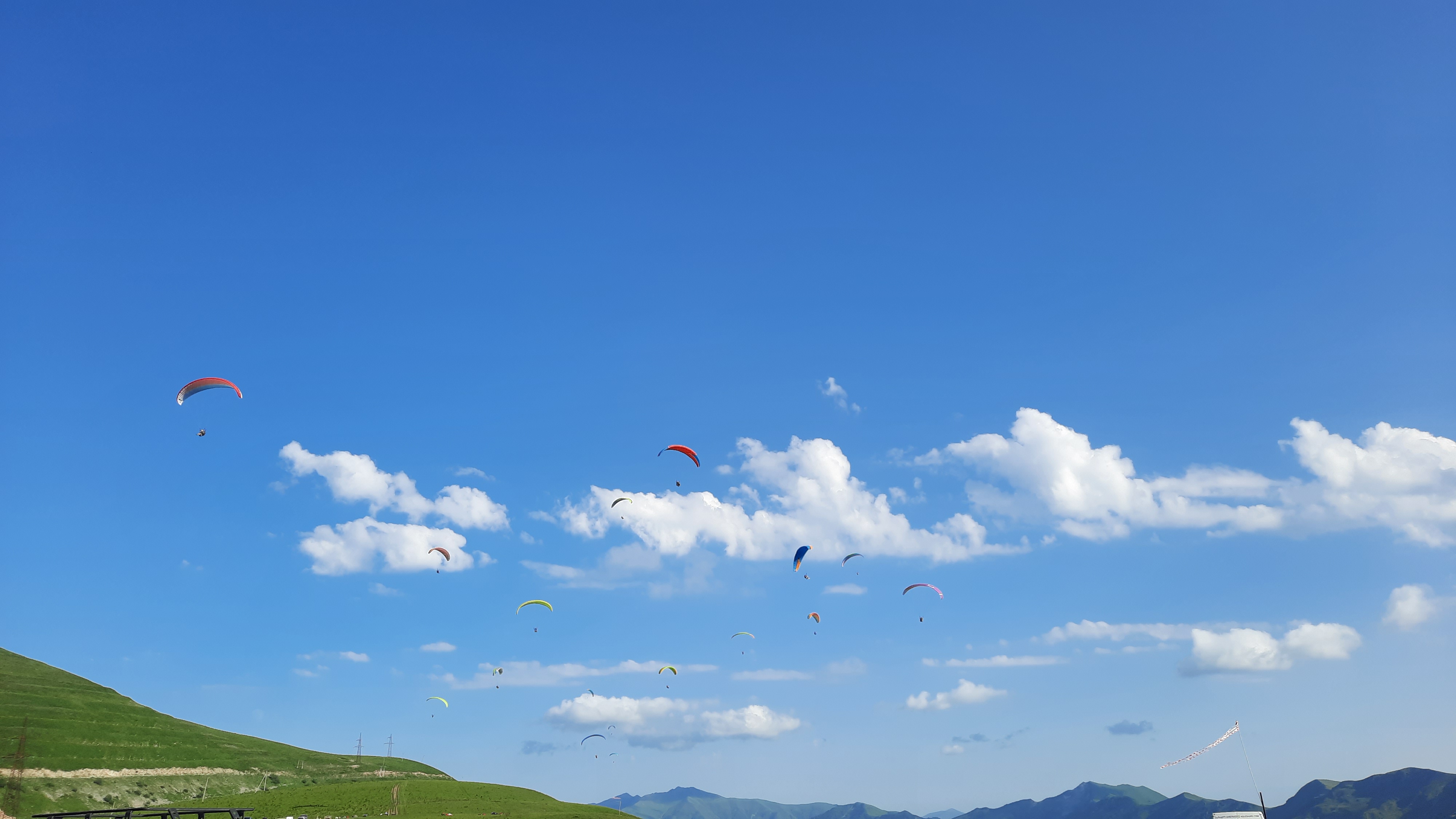 paragliding in gudauri